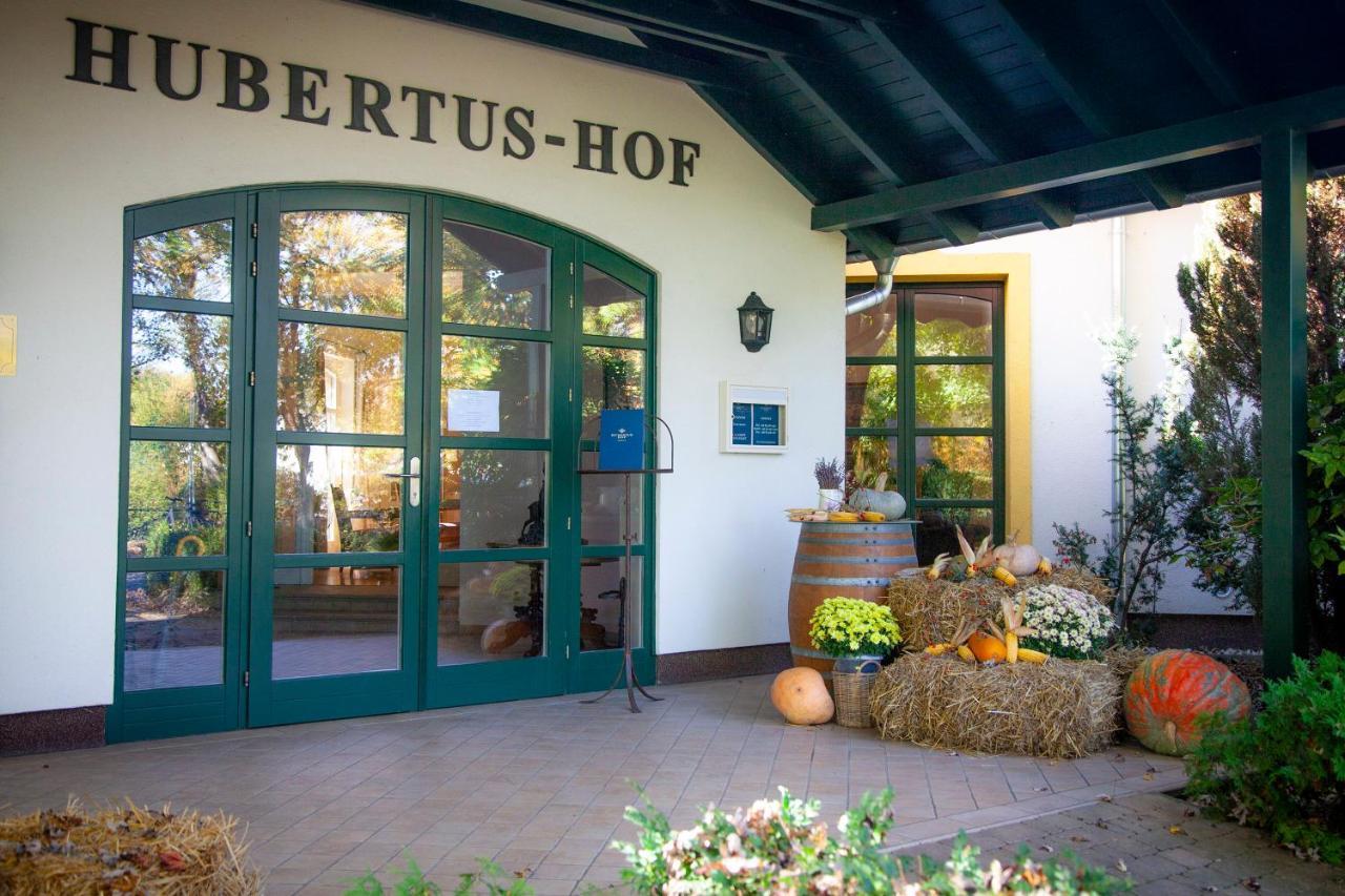 Hubertus Hof Landhotel Balatonfenyves Exterior photo